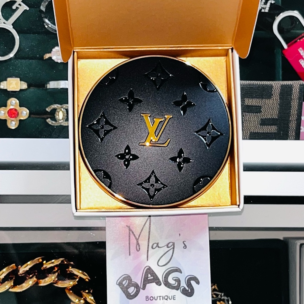 Louis Vuitton: LV Ombres Eyeshadow Palette (Cosmic Dreams - Purple)